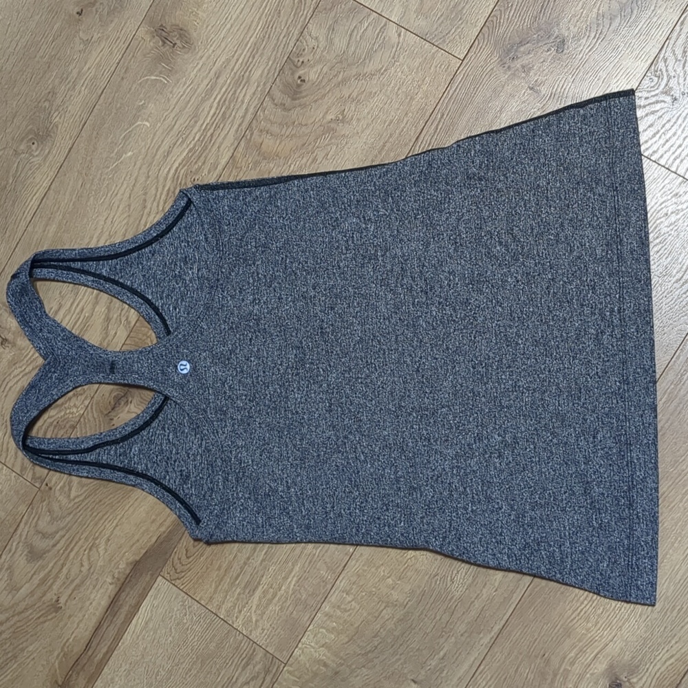 Lululemon Cool Racer back Tank Top Heathered Grey Athletic Shirt size 6 - Picture 4 of 6